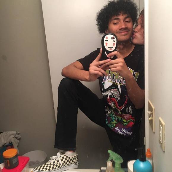 Meet your Posher, Kevin - Picture 1 of 1